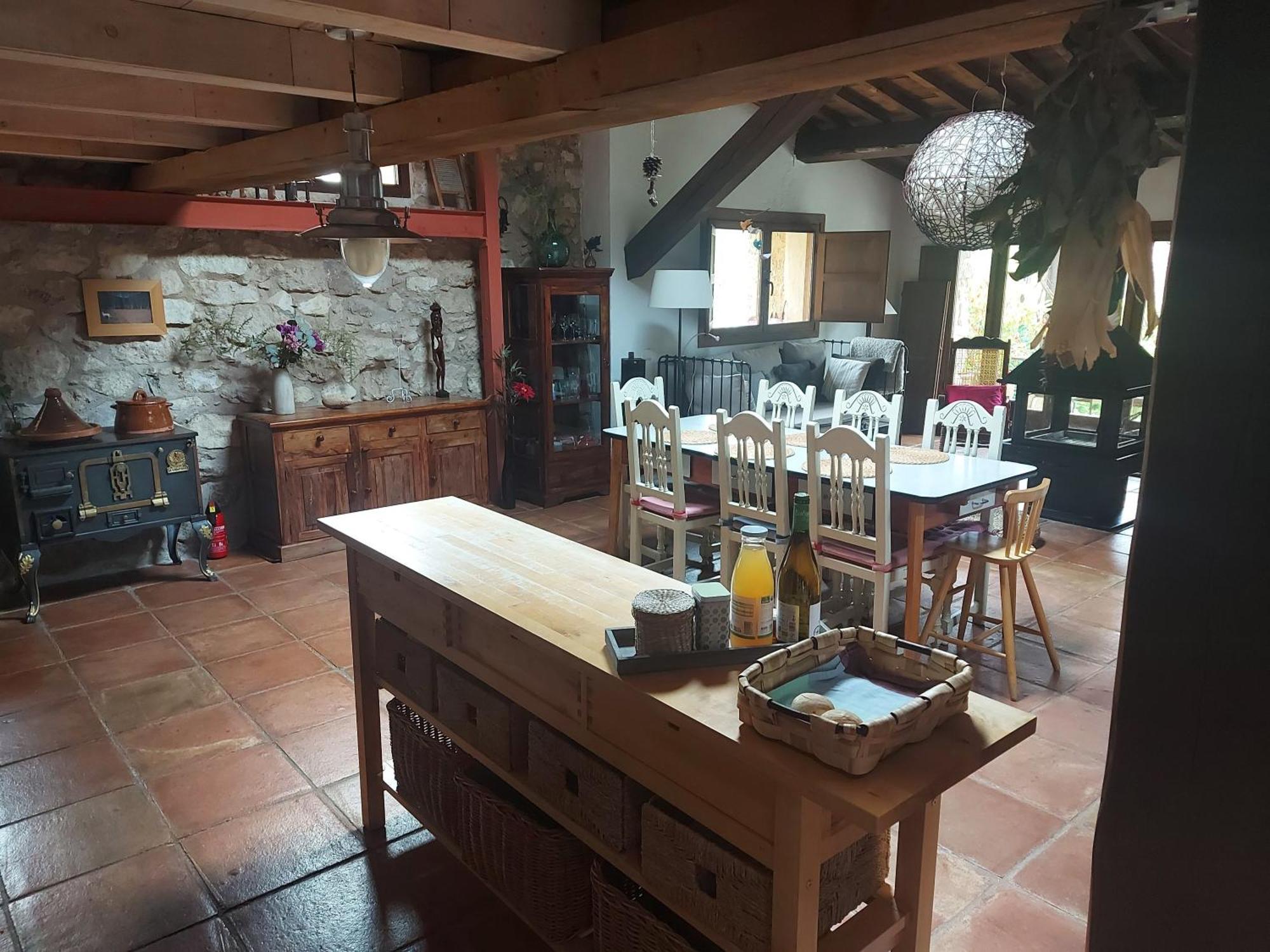 Casa Corazon De Piedra En El Rio Dulce Guest House Aragosa Bagian luar foto