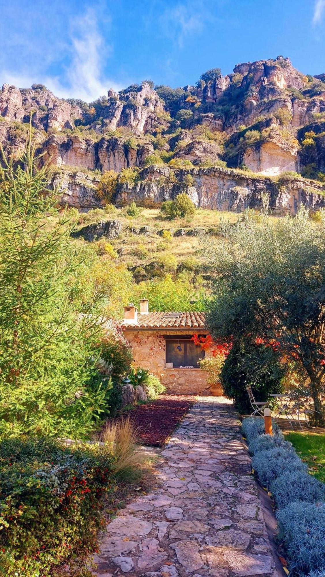 Casa Corazon De Piedra En El Rio Dulce Guest House Aragosa Bagian luar foto